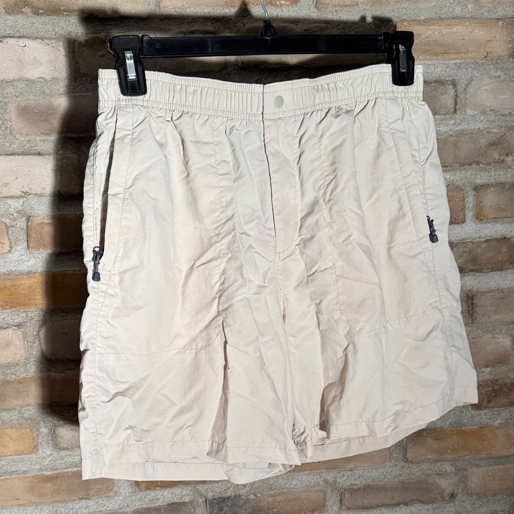 GAP Men's Light Beige Cargo Shorts